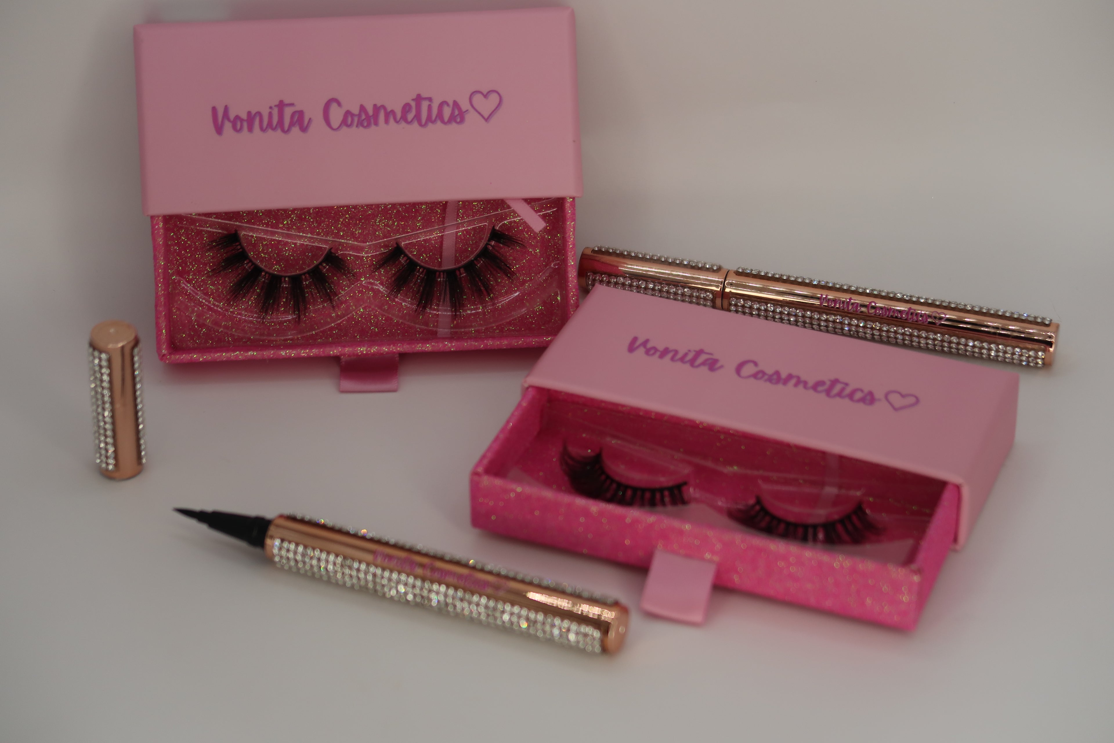 Lashes  And Lash Glue