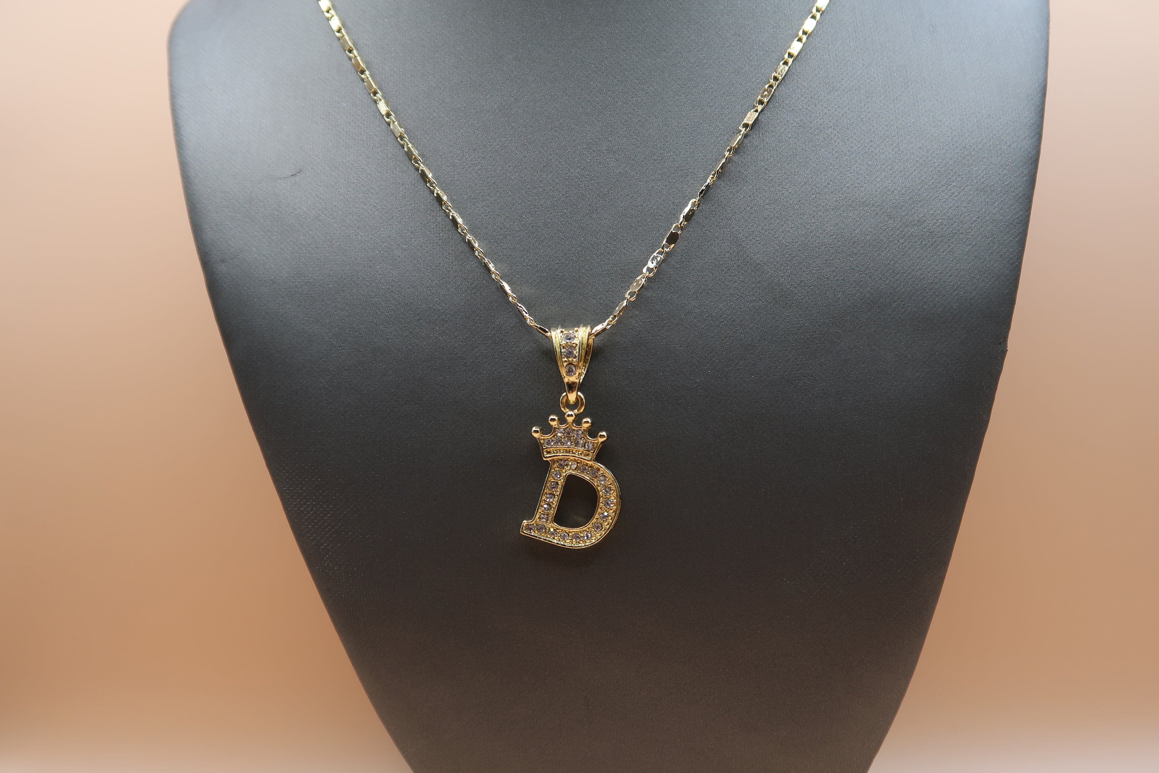 D Crown Necklace