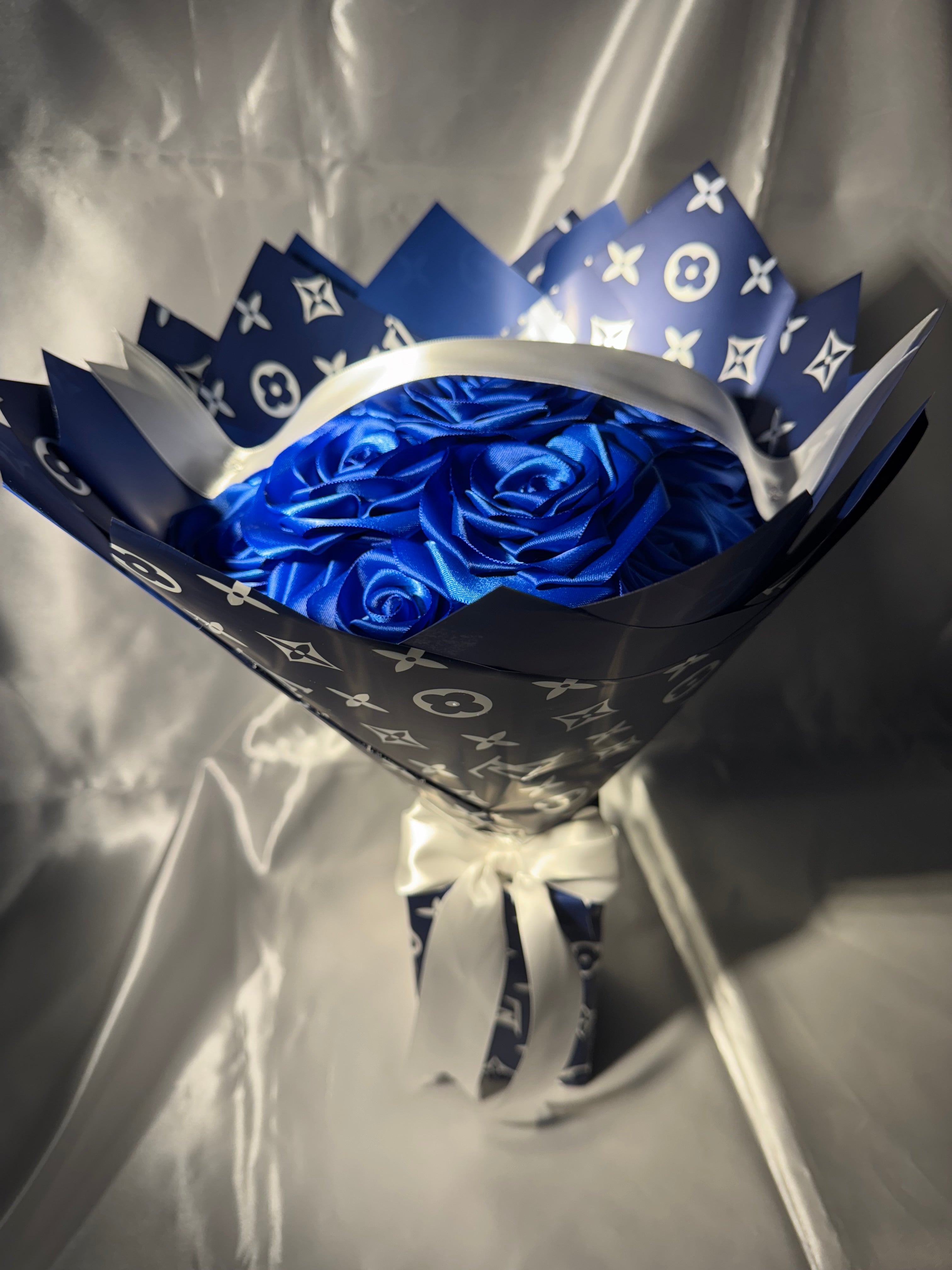 Dark Blue LV Eternal Rose Bouquet