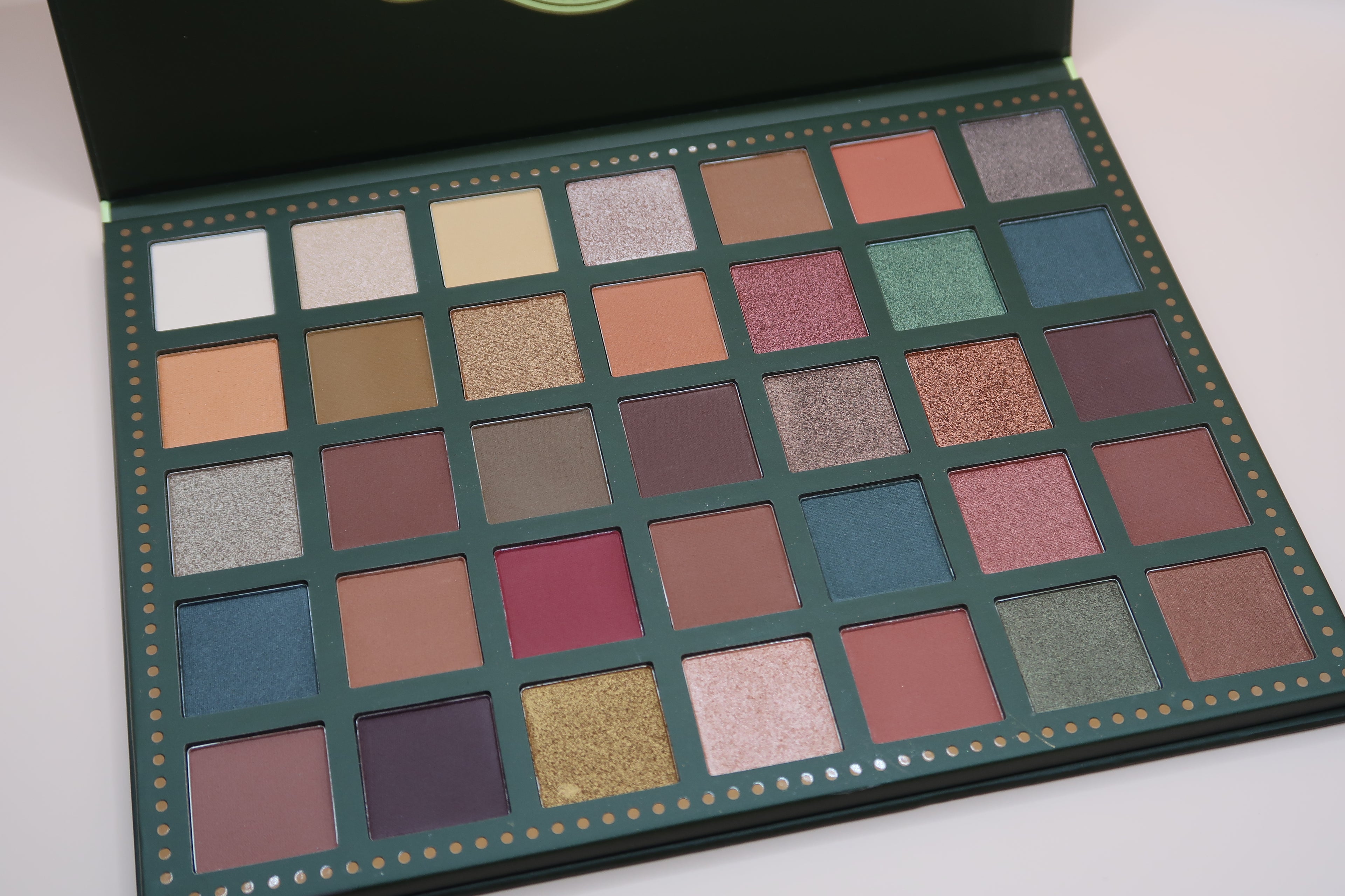 Olivia Eyeshadow Palette