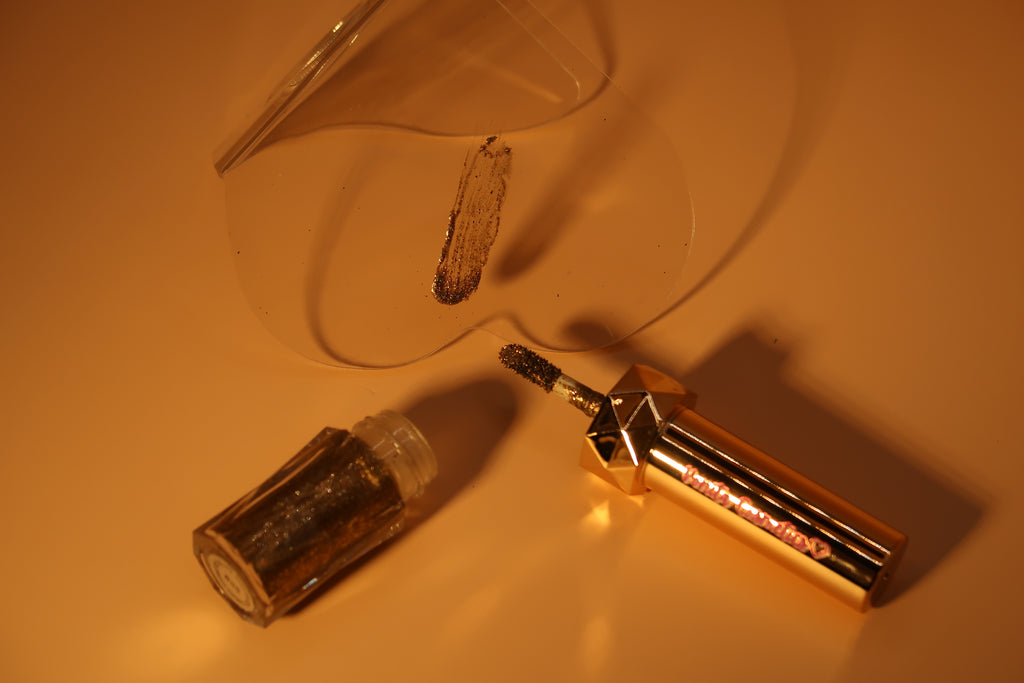 Hustle liquid eyeshadow