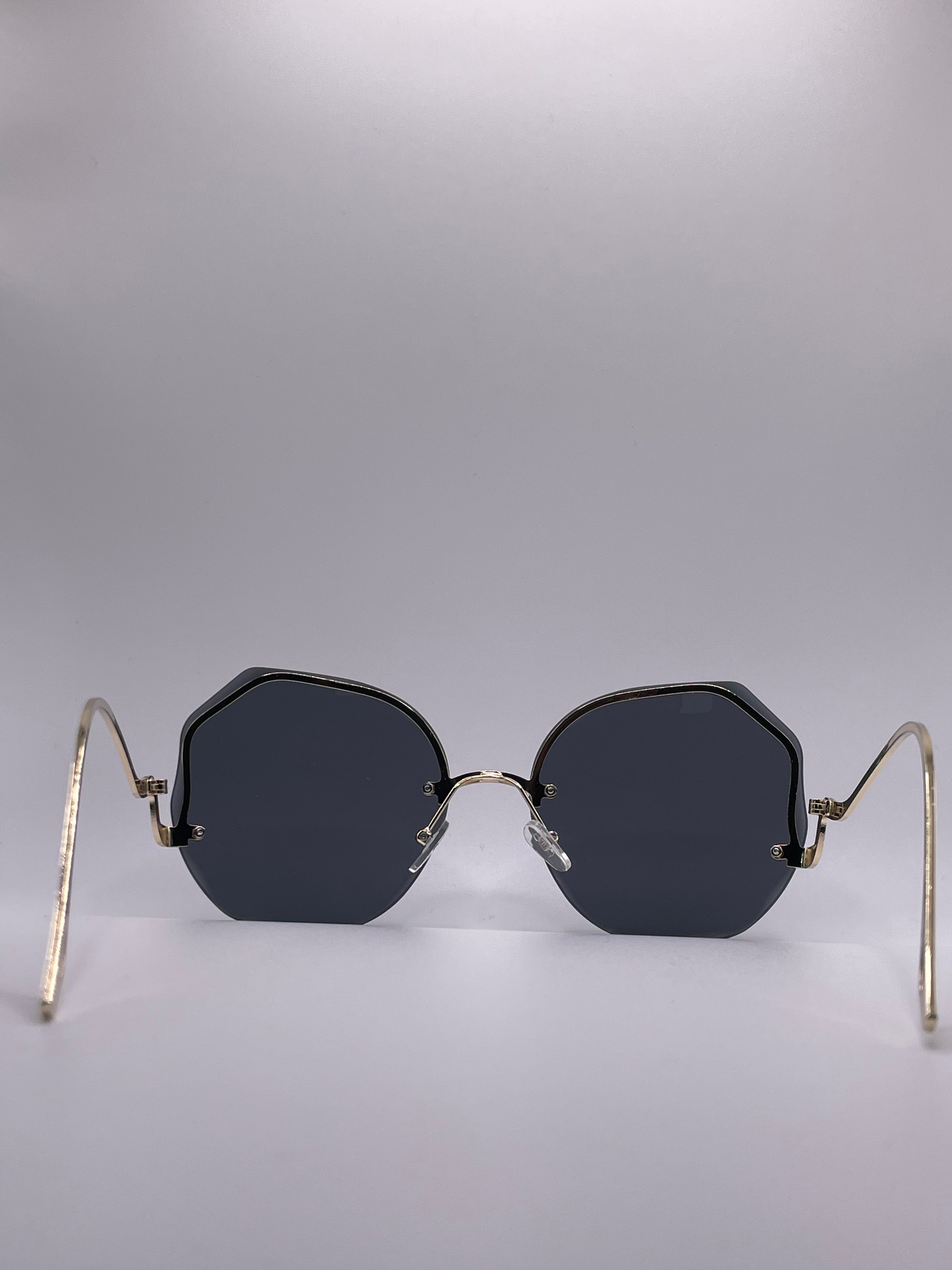 Vintage oversized sunglasses