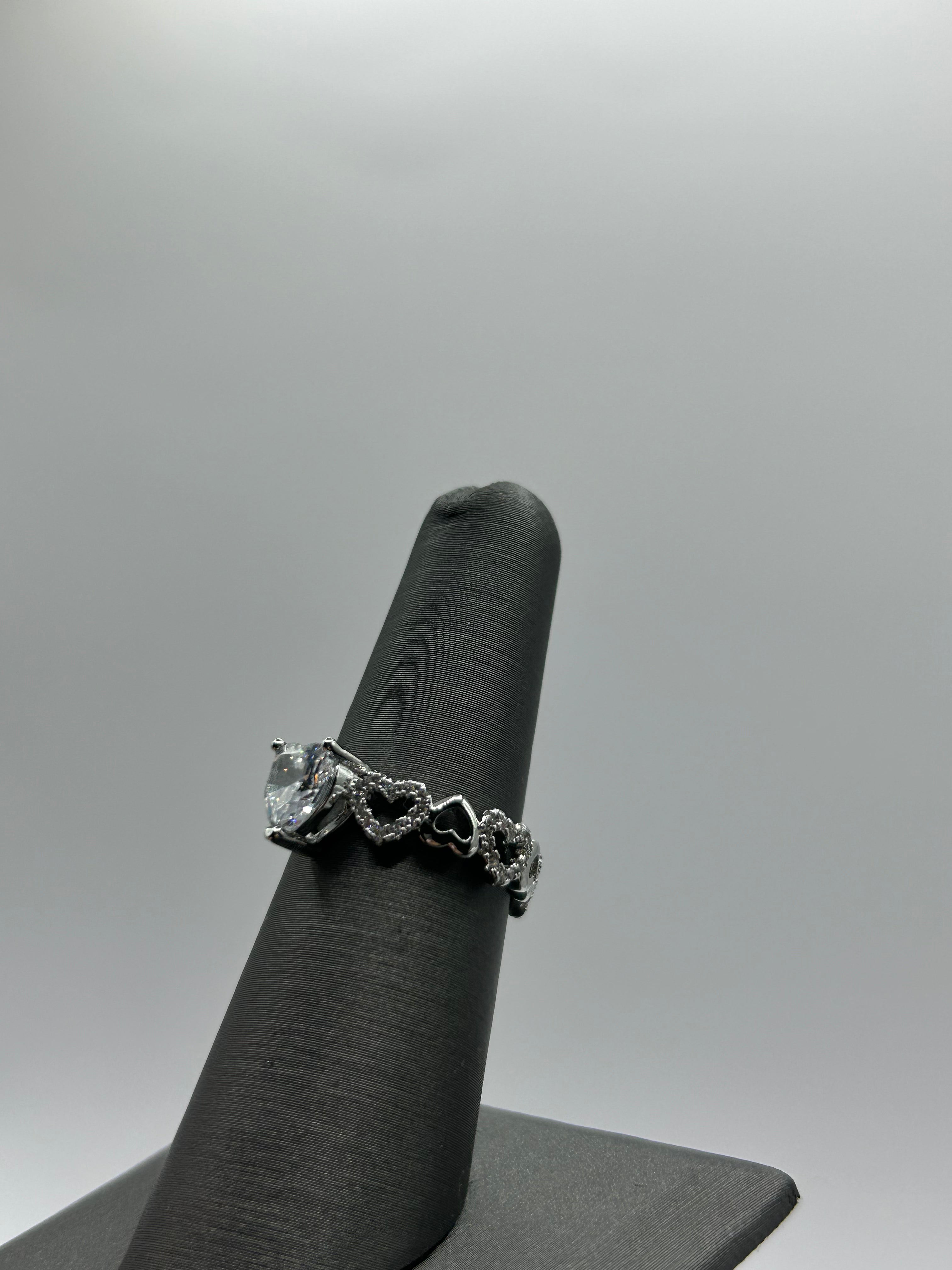 Hearts ring